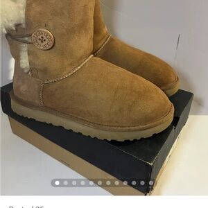 UGG Boots size 9 good condition